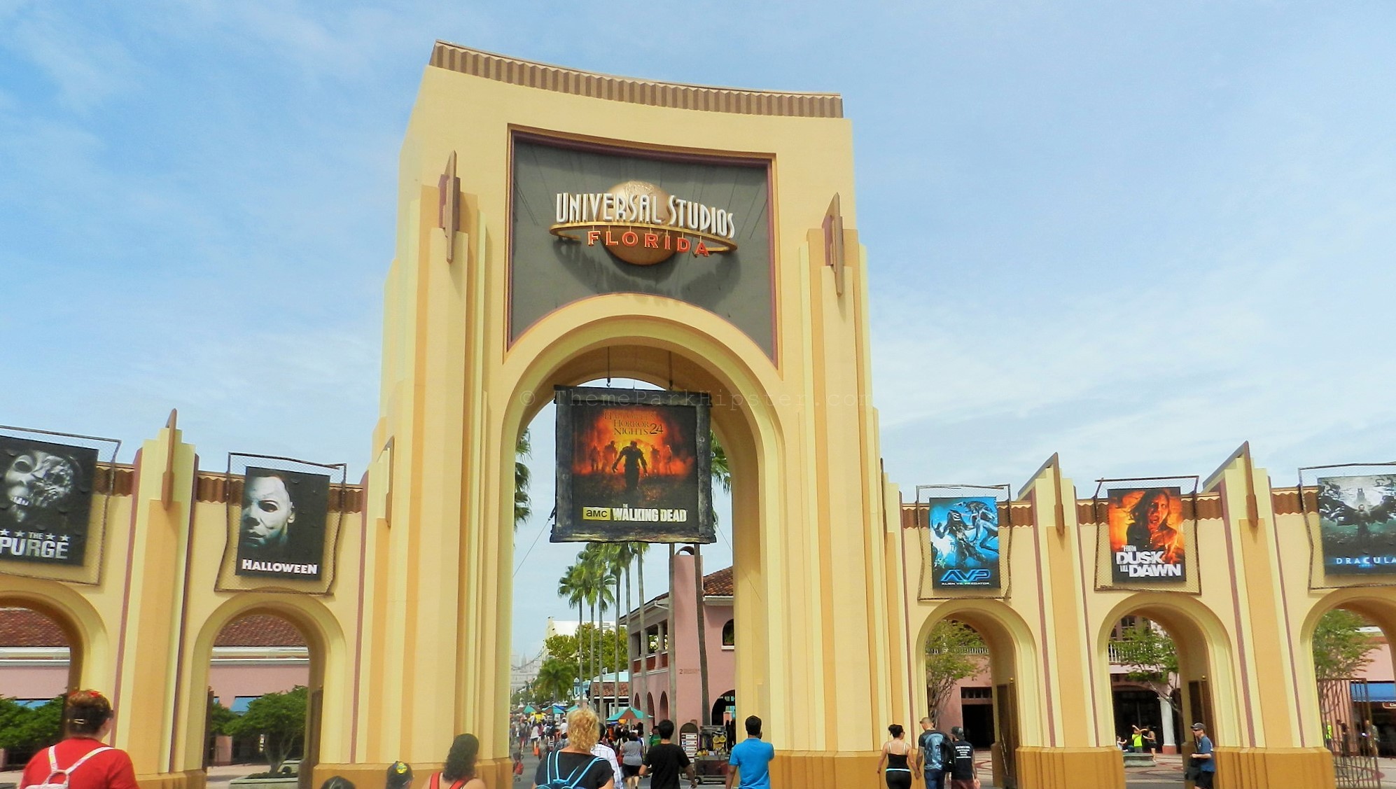 Halloween Horror Nights Tips 2014!