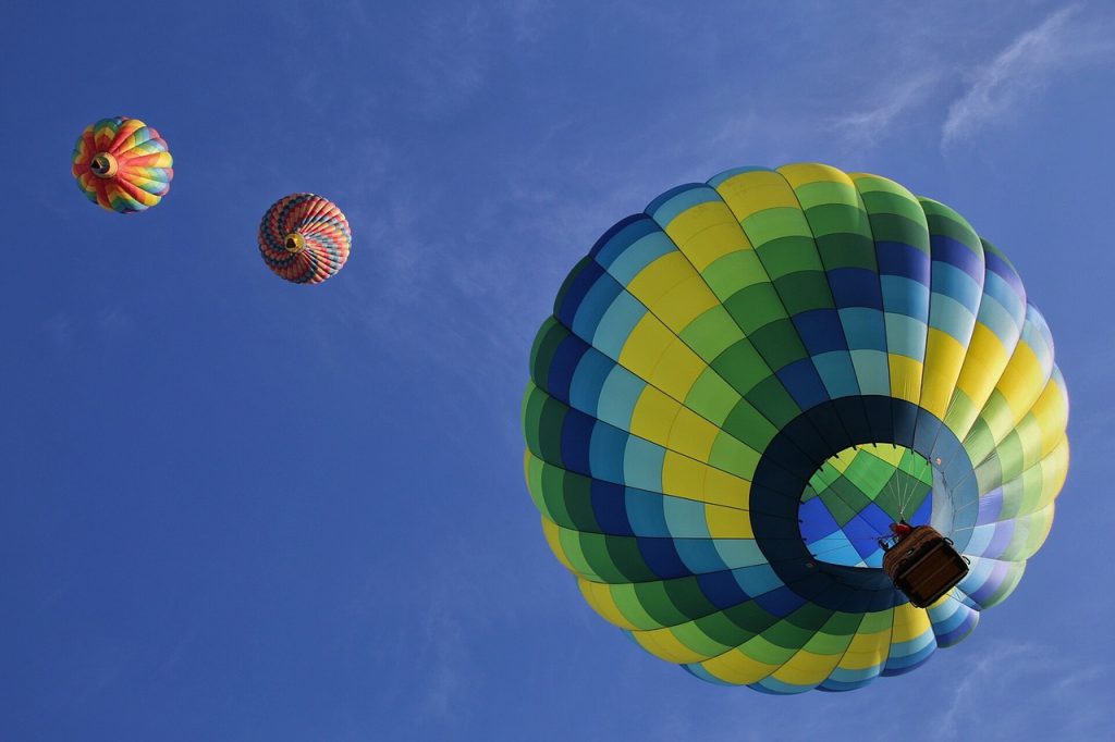 Hot Colorful Air Balloon Orlando Sky. Keep reading for the best things to do in Orlando other than Disney.