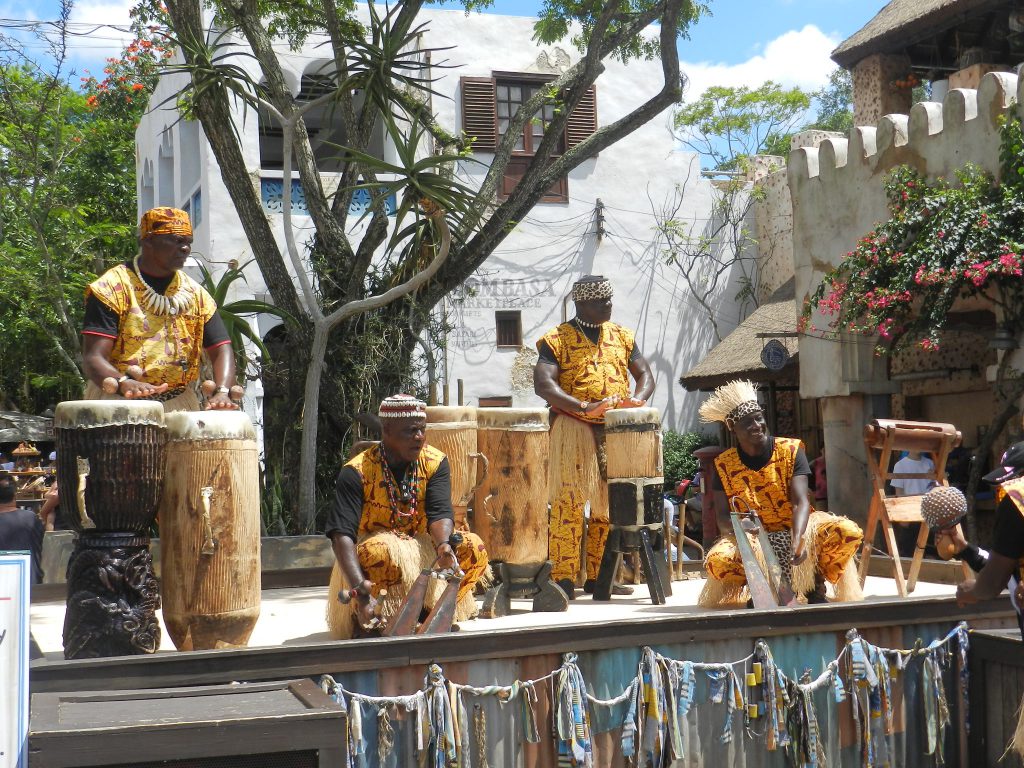 Africa Animal Kingdom Harambe Market Village Photo copyright Theme Park Hipster.  #DisneyTips #AnimalKingdom #DisneySecrets