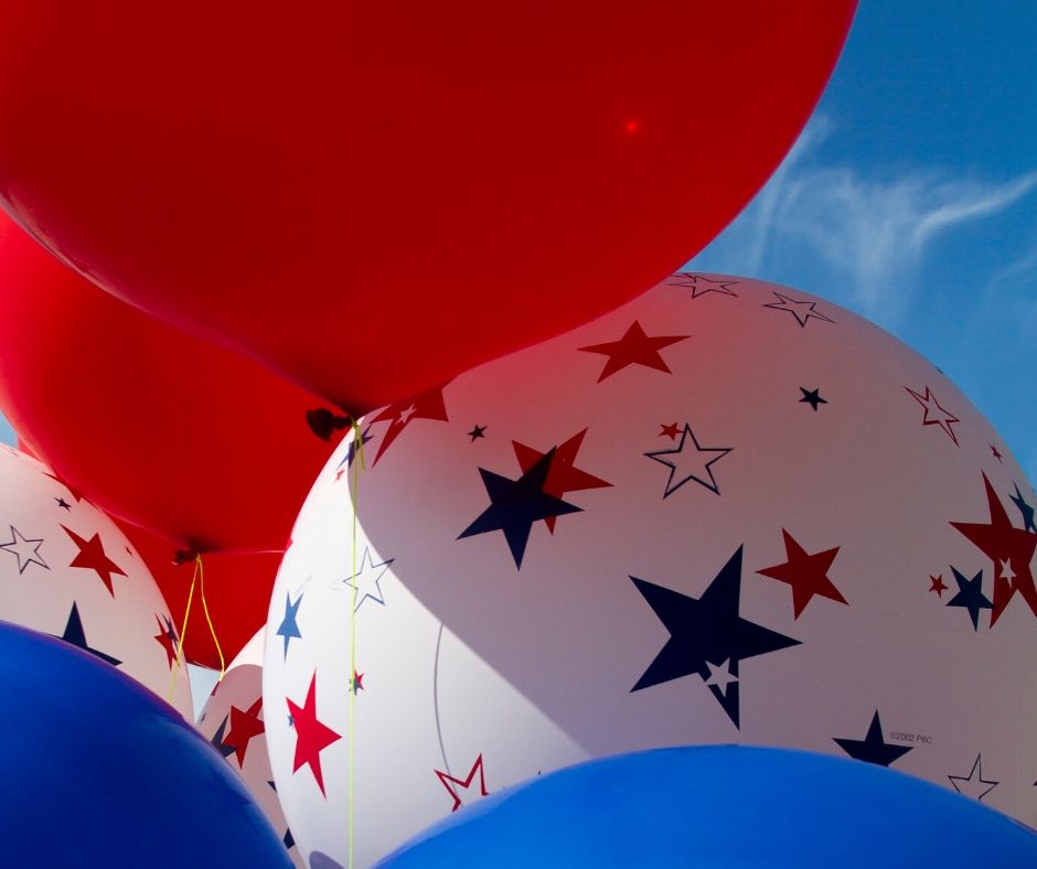 4th of July Balloons at the Parade in Orlando. Keep reading to see what you can do for the 4th of July in Orlando on Independence Day.