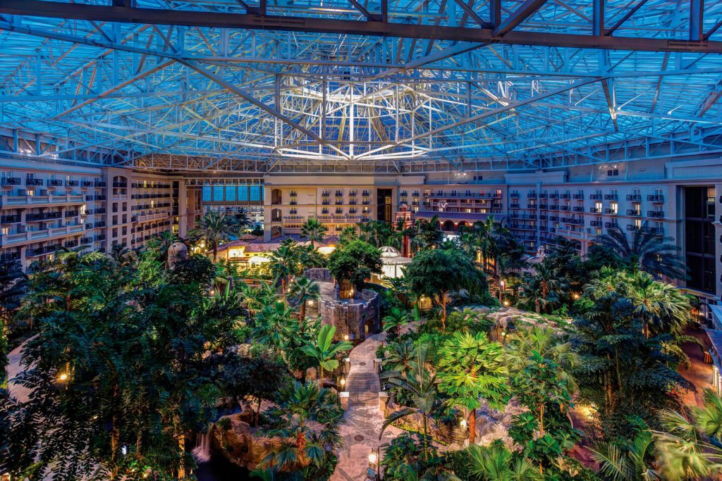 St Augustine Atrium in Gaylord Palms Orlando Resort. Keep reading for the best resorts in Orlando that are not Disney.