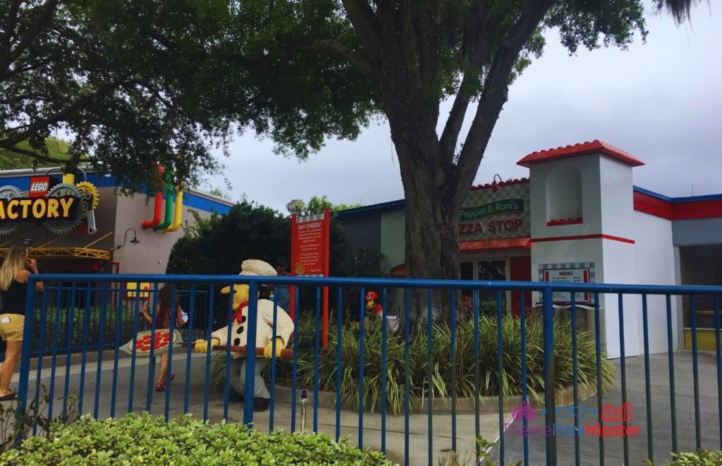 Legoland Florida Pizza Restaurant. Keep reading to get the full guide to LEGOLAND Florida tips!