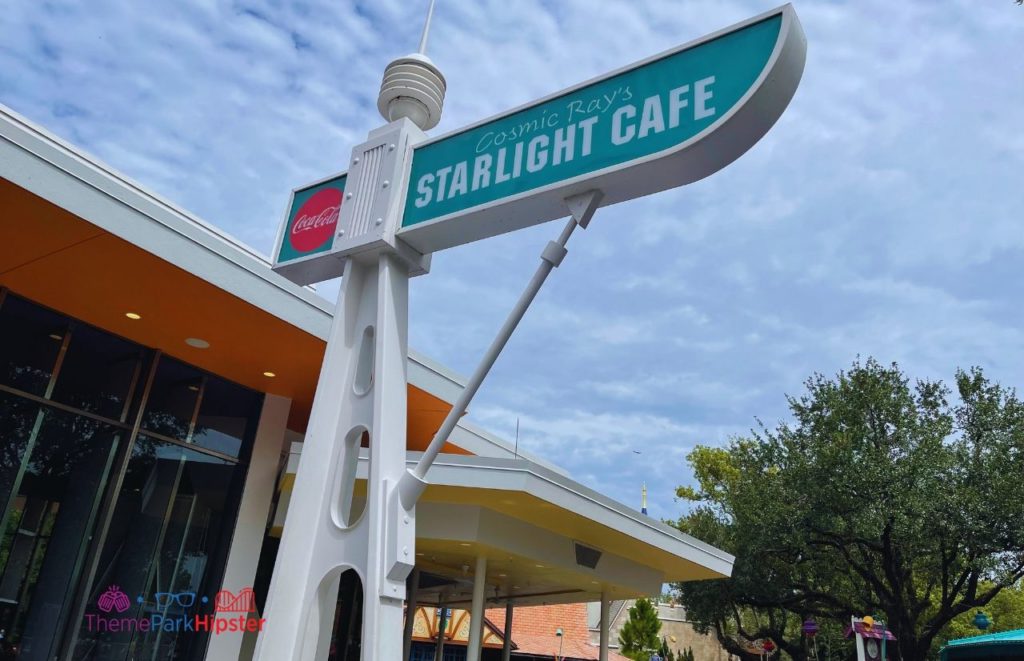 Tomorrowland Cosmic Ray's Starlight Cafe