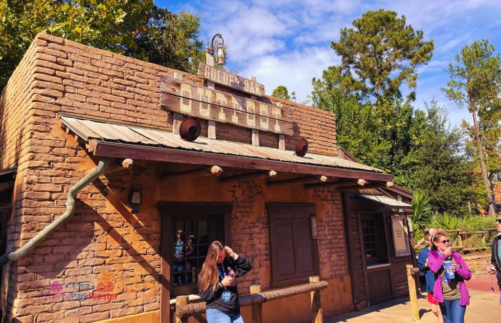 Disney Magic Kingdom Golden Oak Outpost Kiosk in Frontierland. Keep reading to get the best Disney Magic Kingdom secrets and fun facts.