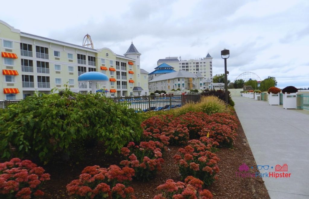 Cedar Point Hotel Breakers Back Side View on a Cloudy Day. Keep reading to see where to find cheap Cedar Point tickets at a discount.