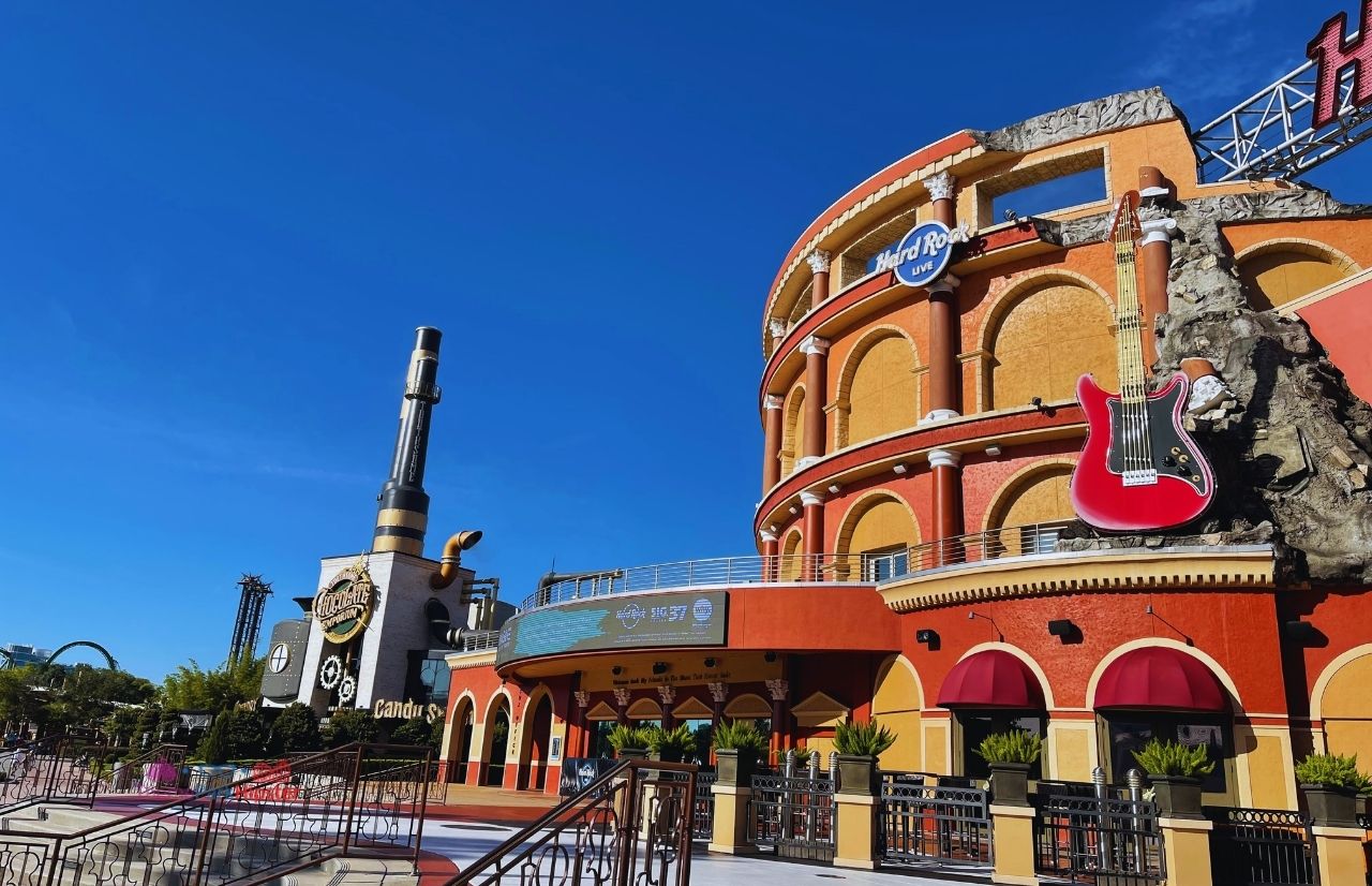 Universal Orlando Resort Toothsome's Chocolate Emporium and Hard Rock Cafe in Citywalk