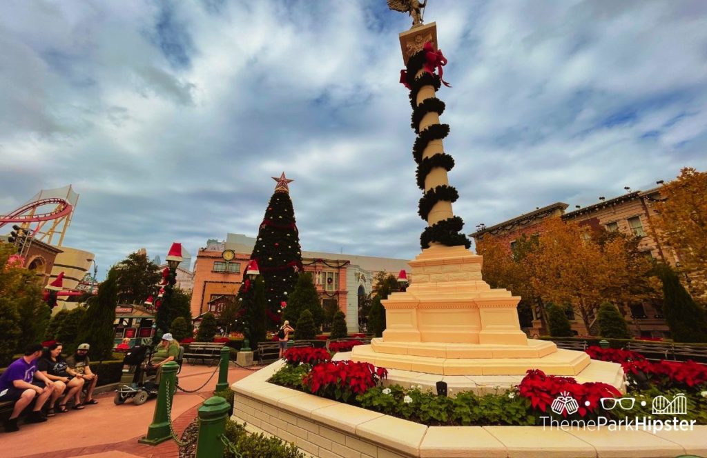 Holiday Tree in Central Park Christmas at Universal Studios in Universal Orlando Resort. Keep reading to get more information on Thanksgiving at Universal Studios.