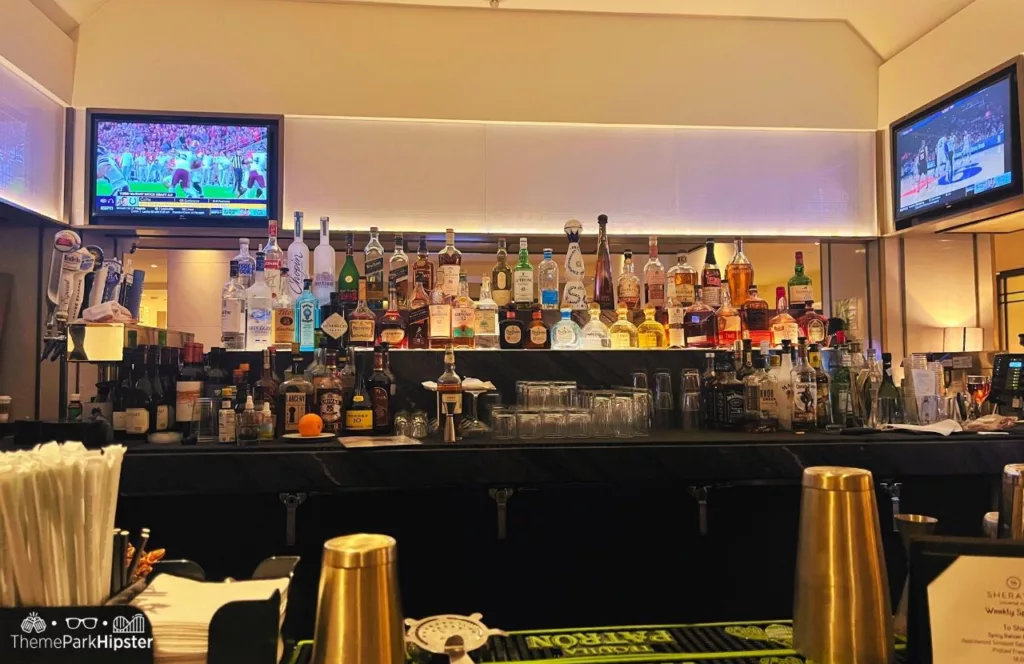 Sheraton Universal a hotel near Universal Studios Hollywood California bar lounge In the Mix