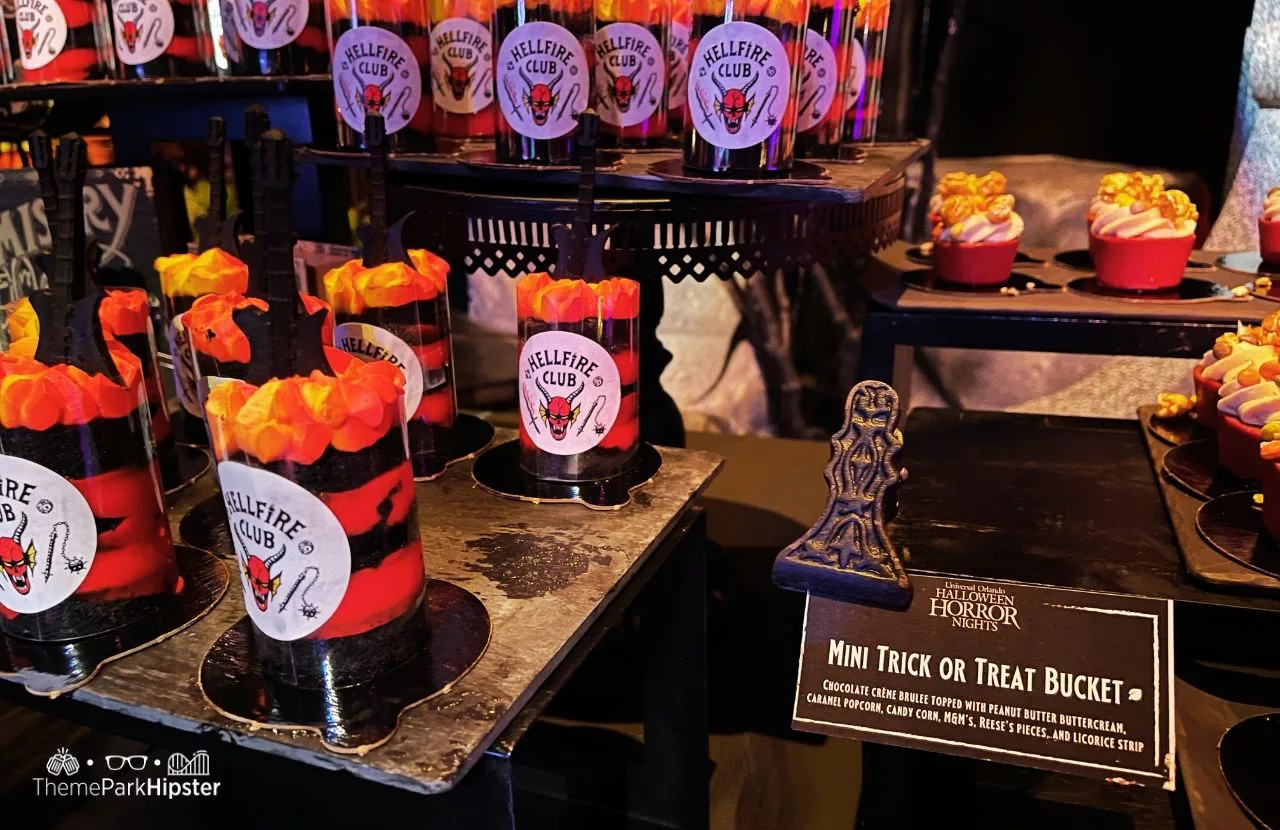 Universal Orlando Resort Halloween Horror Nights a Taste of Terror HHN 32 Food Hellfire Club Dessert Mini Cake