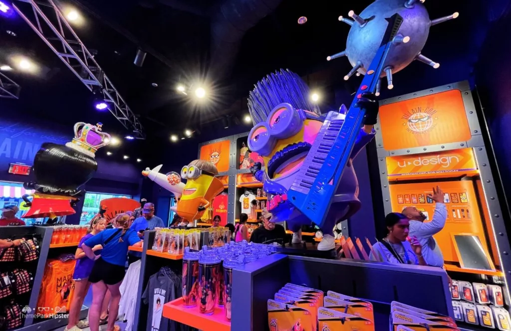 Universal Studios Florida Minion Land Villain Con Store Merchandise (14)