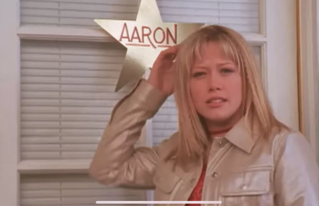 Aaron Carter’s Coming to Town Lizzie McGuire. One of the best Disney Channel Christmas Episodes EVER!