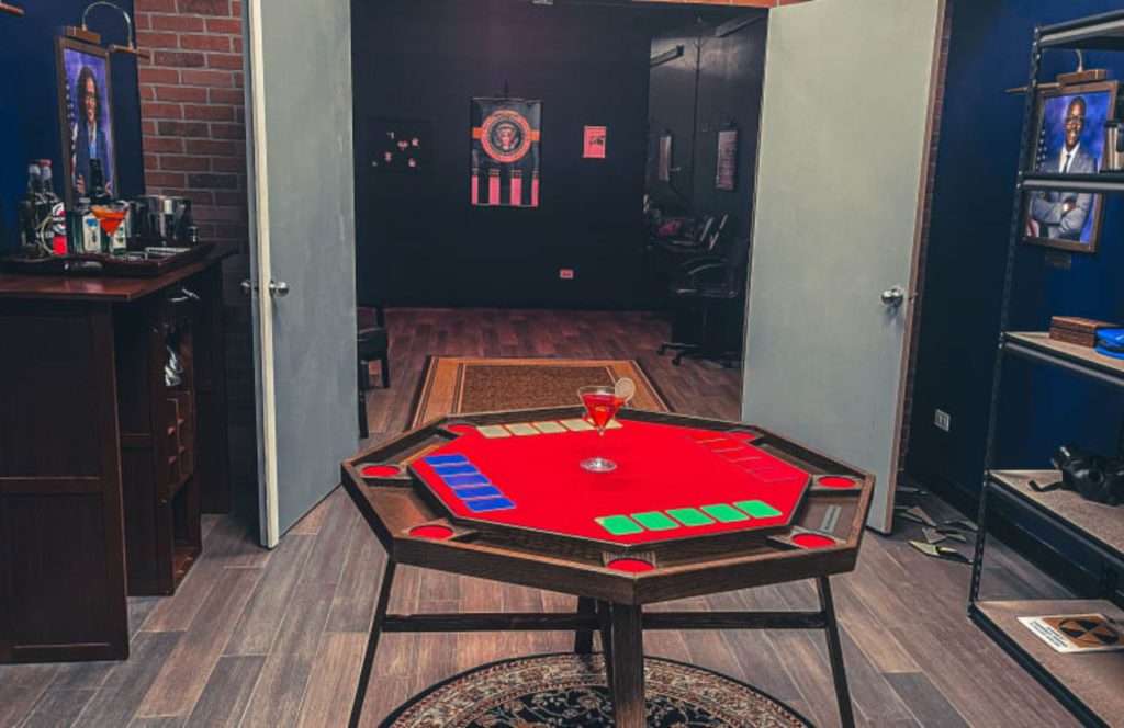 Poker Night at The President's Bunker at The Great Escape Room. One of the most fun things to do in Orlando, Florida. Keep reading to learn more about the best escape room in Orlando.